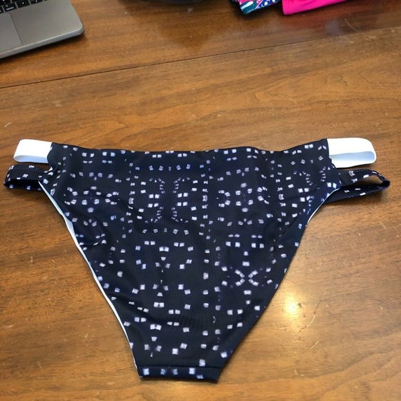 New Tavik Navy Blue Dotted Bikini Bottom - Size Large - Picture 5 of 10
